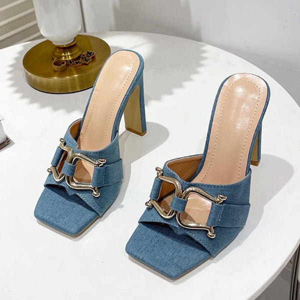 Fabule Heels