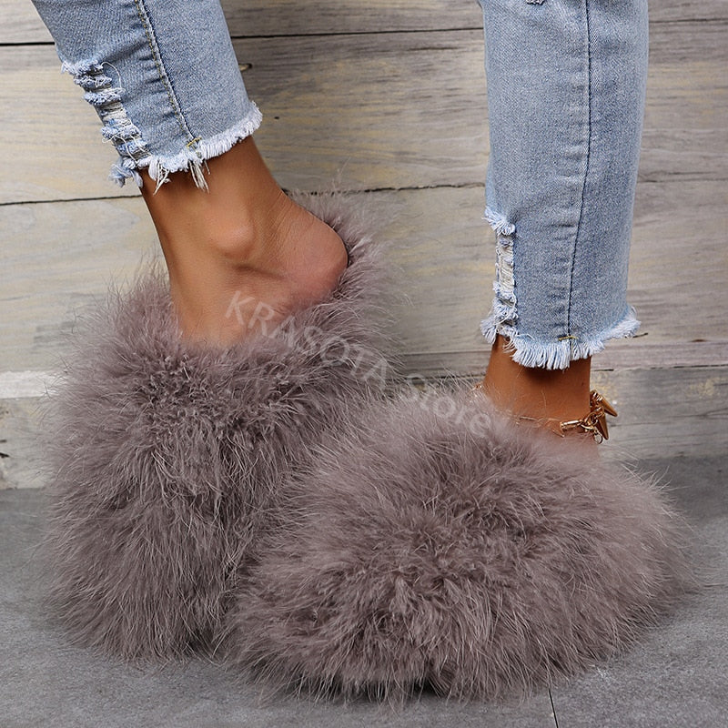 Puluci Slippers